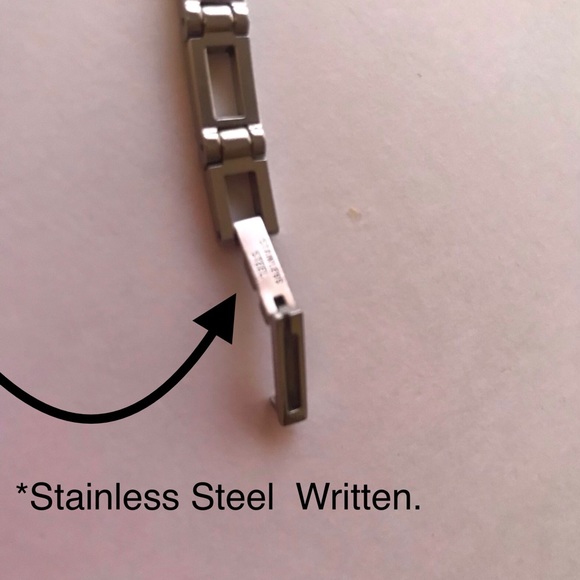 Gucci Watch Bracelet Original Vintage With Authenticity Card Women Size OS - Picture 13 of 13